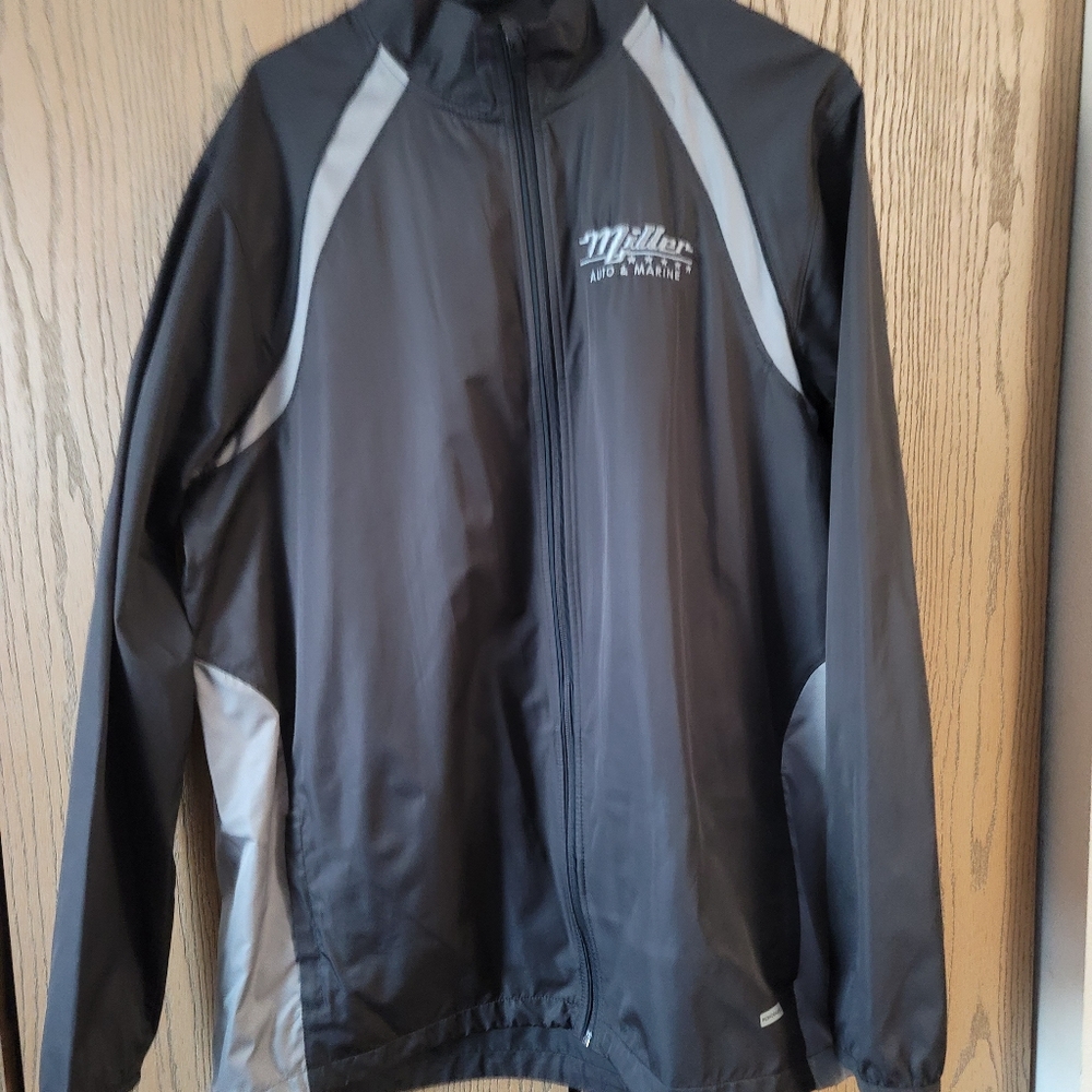 Windbreaker jacket